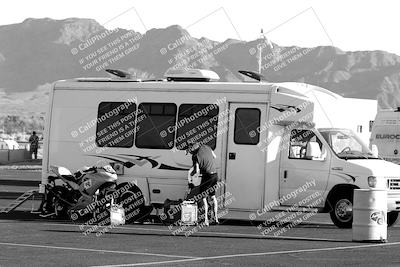 media/Oct-09-2022-SoCal Trackdays (Sun) [[95640aeeb6]]/Around the Pits/